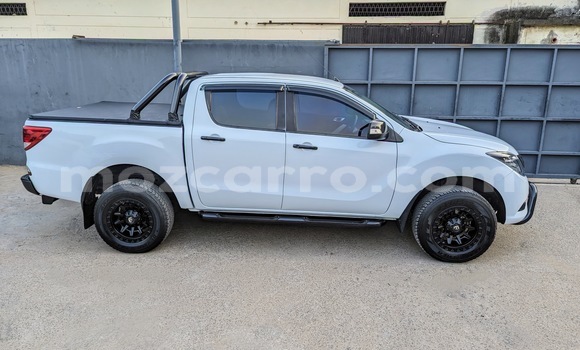 Comprar Usado Mazda BT-50 Branco Carro em Maputo em Maputo Comprar Usado Mazda BT-50 Branco Carro em Maputo em Maputo