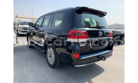 Nunua Imported Toyota Land Cruiser Nyeusi Gari ndani ya Import - Dubai nchini Cabo Delgado Nunua Imported Toyota Land Cruiser Nyeusi Gari ndani ya Import - Dubai nchini Cabo Delgado