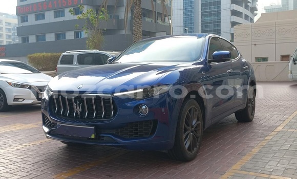 Comprar Usado Maserati Levante Azul Carro em Maputo em Maputo