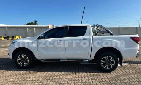 Buy Used Mazda BT-50 White Car in Maputo in Maputo Buy Used Mazda BT-50 White Car in Maputo in Maputo