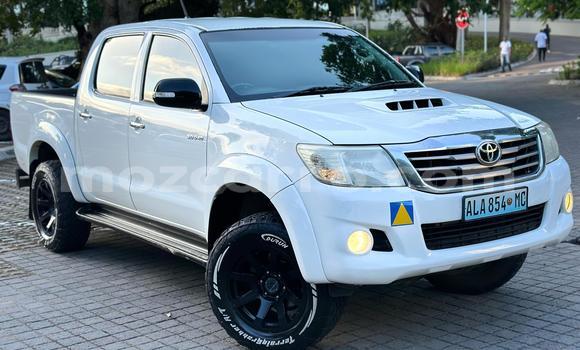 Comprar Usado Toyota Hilux Branco Carro em Maputo em Maputo Comprar Usado Toyota Hilux Branco Carro em Maputo em Maputo