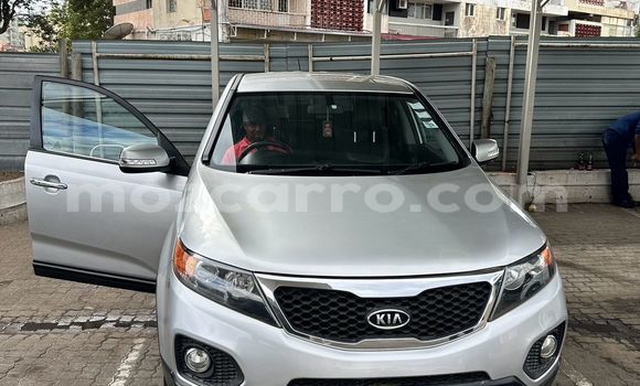 Buy Used Kia Sorento Silver Car in Maputo in Maputo