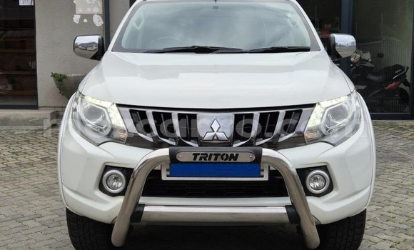 Buy Used Mitsubishi Triton White Car in Maputo in Maputo Buy Used Mitsubishi Triton White Car in Maputo in Maputo