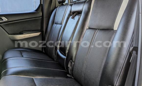 Comprar Usado Mazda BT-50 Branco Carro em Maputo em Maputo Comprar Usado Mazda BT-50 Branco Carro em Maputo em Maputo
