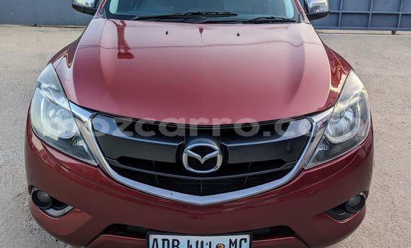 Tenga Tsaru Mazda BT-50 Tsvuku Mota in Maputo in Maputo
