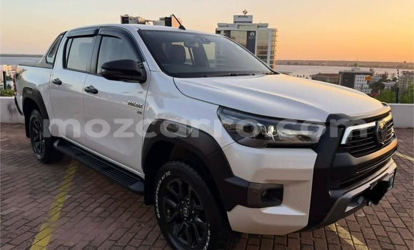 Buy New Toyota Hilux White Car in Maputo in Maputo