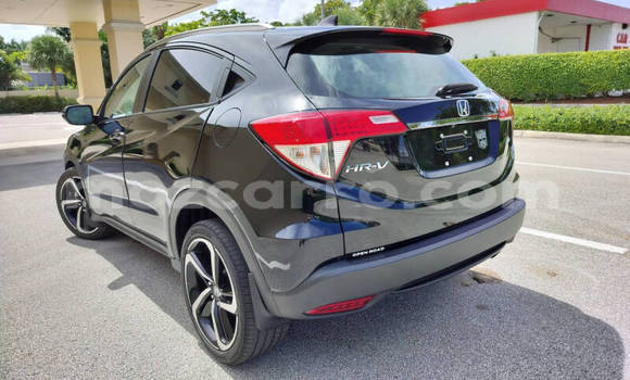 Buy Used Honda HR-V Silver Car in Maputo in Maputo Buy Used Honda HR-V Silver Car in Maputo in Maputo