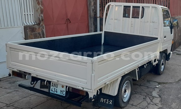 Comprar Usado Toyota Hiace Branco Carro em Maputo em Maputo Comprar Usado Toyota Hiace Branco Carro em Maputo em Maputo