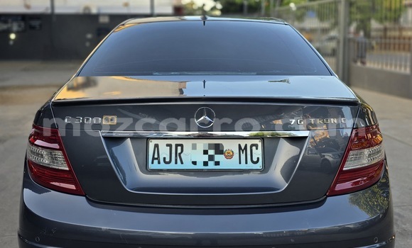 Comprar Usado Mercedes-Benz C-Classe De outros Carro em Moçambique em Nampula Comprar Usado Mercedes-Benz C-Classe De outros Carro em Moçambique em Nampula