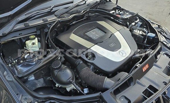 Comprar Usado Mercedes-Benz C-Classe De outros Carro em Moçambique em Nampula Comprar Usado Mercedes-Benz C-Classe De outros Carro em Moçambique em Nampula