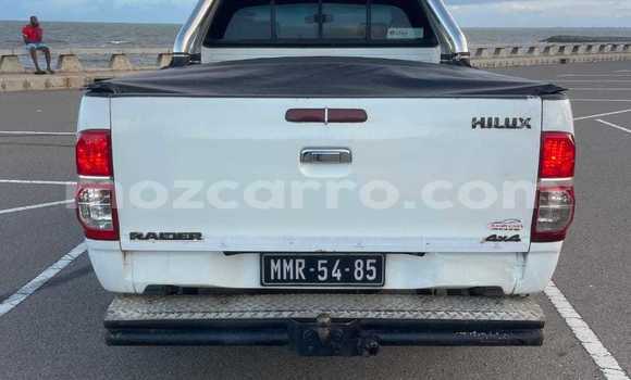 Comprar Usado Toyota Hilux Branco Carro em Maputo em Maputo Comprar Usado Toyota Hilux Branco Carro em Maputo em Maputo