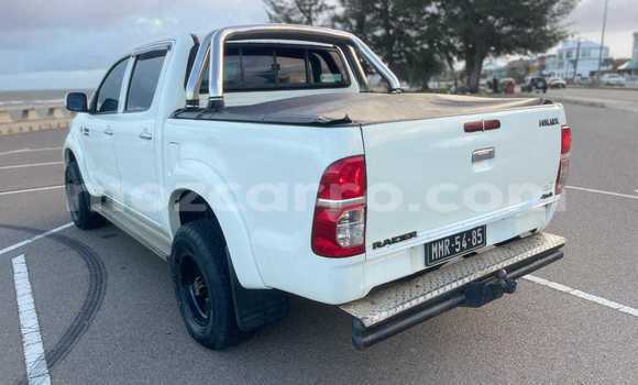 Comprar Usado Toyota Hilux Branco Carro em Maputo em Maputo Comprar Usado Toyota Hilux Branco Carro em Maputo em Maputo