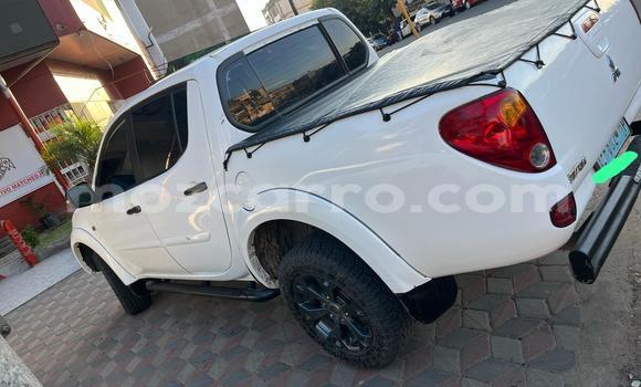 Nunua Ilio tumika Mitsubishi L200 Nyeupe Gari ndani ya Maputo nchini Maputo Nunua Ilio tumika Mitsubishi L200 Nyeupe Gari ndani ya Maputo nchini Maputo