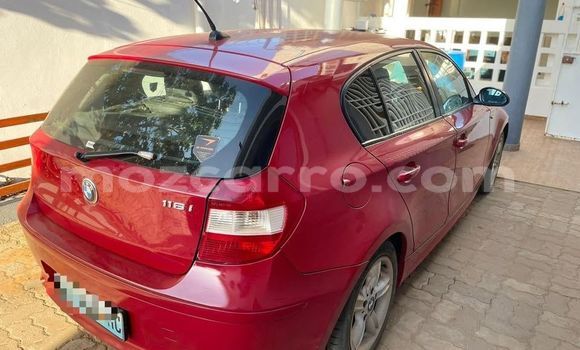 Comprar Usado BMW 1-Series Vermelho Carro em Maputo em Maputo Comprar Usado BMW 1-Series Vermelho Carro em Maputo em Maputo