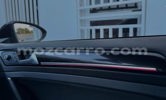 Comprar Novo Volkswagen Golf GTI Branco Carro em Maputo em Maputo Comprar Novo Volkswagen Golf GTI Branco Carro em Maputo em Maputo