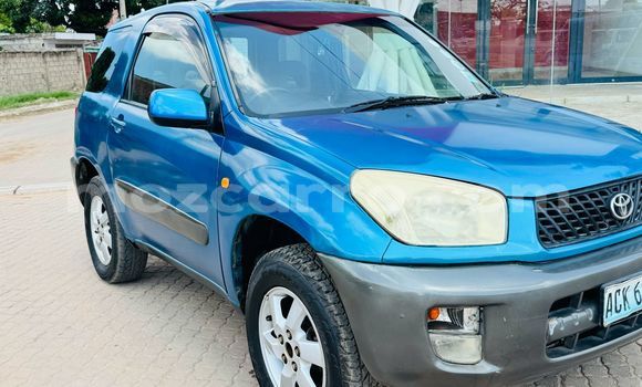 Buy Used Toyota RAV4 Blue Car in Maputo in Maputo