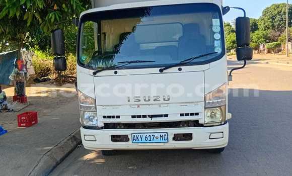 Comprar Usado Isuzu Aska Branco Carro em Maputo em Maputo Comprar Usado Isuzu Aska Branco Carro em Maputo em Maputo