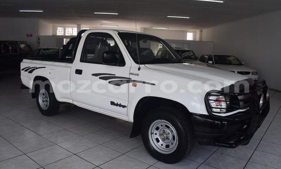 Comprar Usado Toyota Hilux Branco Carro em Maputo em Maputo Comprar Usado Toyota Hilux Branco Carro em Maputo em Maputo