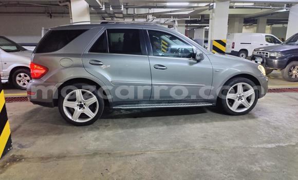Nunua Ilio tumika Mercedes‒Benz ML-Class Fedha Gari ndani ya Maputo nchini Maputo Nunua Ilio tumika Mercedes‒Benz ML-Class Fedha Gari ndani ya Maputo nchini Maputo