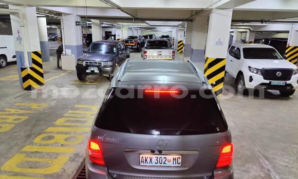 Nunua Ilio tumika Mercedes‒Benz ML-Class Fedha Gari ndani ya Maputo nchini Maputo Nunua Ilio tumika Mercedes‒Benz ML-Class Fedha Gari ndani ya Maputo nchini Maputo