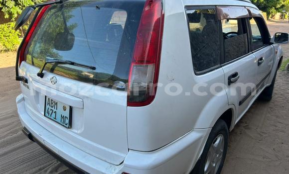 Nunua Ilio tumika Nissan X-Trail Nyeupe Gari ndani ya Maputo nchini Maputo Nunua Ilio tumika Nissan X-Trail Nyeupe Gari ndani ya Maputo nchini Maputo