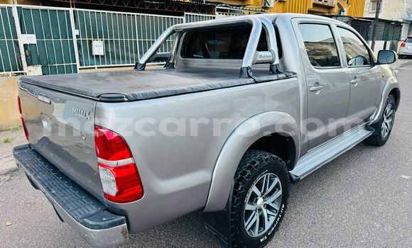 Buy Used Toyota Hilux Brown Car in Maputo in Maputo Buy Used Toyota Hilux Brown Car in Maputo in Maputo