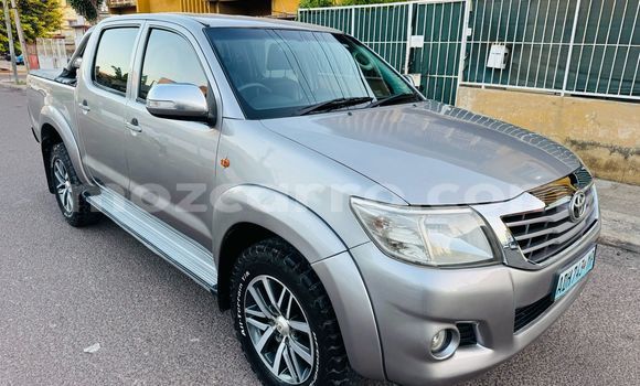 Nunua Ilio tumika Toyota Hilux Nyingine Gari ndani ya Maputo nchini Maputo Nunua Ilio tumika Toyota Hilux Nyingine Gari ndani ya Maputo nchini Maputo