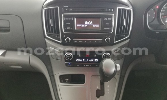 Buy Used Hyundai H1 White Car in Maputo in Maputo Buy Used Hyundai H1 White Car in Maputo in Maputo