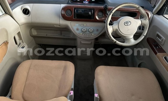 Buy Used Toyota Porte White Car in Maputo in Maputo Buy Used Toyota Porte White Car in Maputo in Maputo