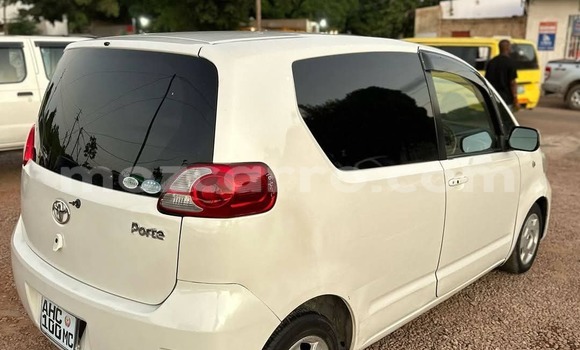 Buy Used Toyota Porte White Car in Maputo in Maputo Buy Used Toyota Porte White Car in Maputo in Maputo