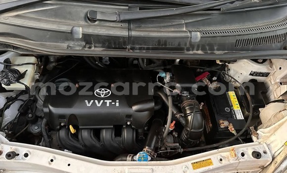 Buy Used Toyota Porte White Car in Maputo in Maputo Buy Used Toyota Porte White Car in Maputo in Maputo