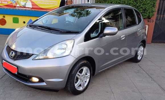 Nunua Ilio tumika Honda Fit Fedha Gari ndani ya Maputo nchini Maputo Nunua Ilio tumika Honda Fit Fedha Gari ndani ya Maputo nchini Maputo