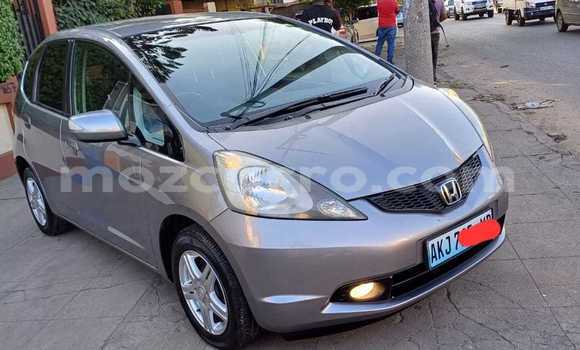 Nunua Ilio tumika Honda Fit Fedha Gari ndani ya Maputo nchini Maputo Nunua Ilio tumika Honda Fit Fedha Gari ndani ya Maputo nchini Maputo