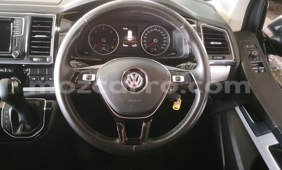 Comprar Usado Volkswagen Caravelle Prata Carro em Maputo em Maputo Comprar Usado Volkswagen Caravelle Prata Carro em Maputo em Maputo