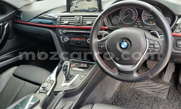 Comprar Usado BMW 3-Series Vermelho Carro em Maputo em Maputo Comprar Usado BMW 3-Series Vermelho Carro em Maputo em Maputo