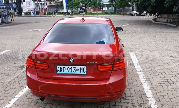Comprar Usado BMW 3-Series Vermelho Carro em Maputo em Maputo Comprar Usado BMW 3-Series Vermelho Carro em Maputo em Maputo