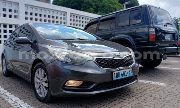 Comprar Usado Kia Cerato Prata Carro em Maputo em Maputo
