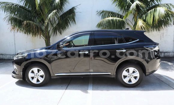 Buy Used Toyota Harrier Silver Car in Maputo in Maputo Buy Used Toyota Harrier Silver Car in Maputo in Maputo