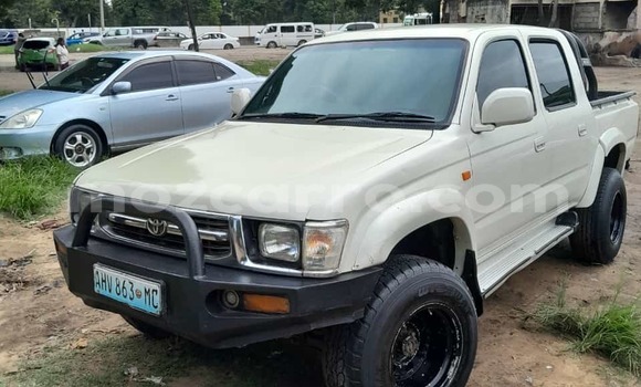 Buy Used Toyota Hilux White Car in Maputo in Maputo Buy Used Toyota Hilux White Car in Maputo in Maputo