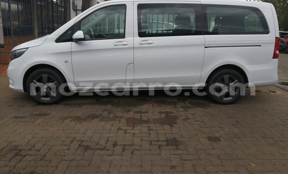 Comprar Usado Mercedes‒Benz Vito Branco Carro em Maputo em Maputo Comprar Usado Mercedes‒Benz Vito Branco Carro em Maputo em Maputo