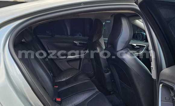 Tenga Tsaru Volvo S60 Zvimwe Mota in Maputo in Maputo Tenga Tsaru Volvo S60 Zvimwe Mota in Maputo in Maputo