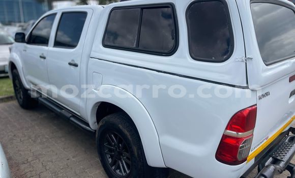 Buy Used Toyota Hilux White Car in Maputo in Maputo Buy Used Toyota Hilux White Car in Maputo in Maputo