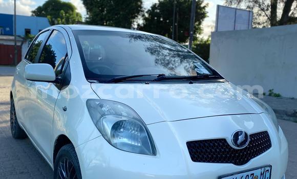 Buy Used Toyota Vitz White Car in Maputo in Maputo Buy Used Toyota Vitz White Car in Maputo in Maputo