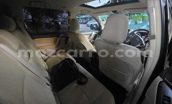 Nunua Mpya Toyota Land Cruiser Prado Nyeusi Gari ndani ya Maputo nchini Maputo Nunua Mpya Toyota Land Cruiser Prado Nyeusi Gari ndani ya Maputo nchini Maputo