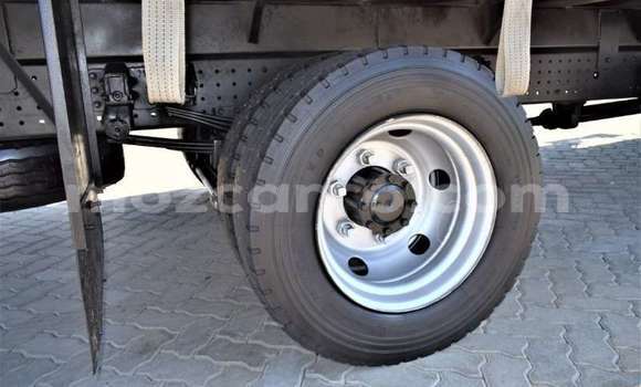 Buy Used Mitsubishi L400 White Truck in Maputo in Maputo Buy Used Mitsubishi L400 White Truck in Maputo in Maputo