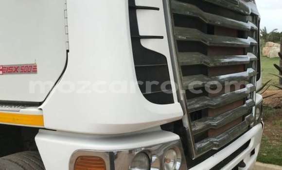 Buy Used Caterpillar 120 White Truck in Maputo in Maputo Buy Used Caterpillar 120 White Truck in Maputo in Maputo