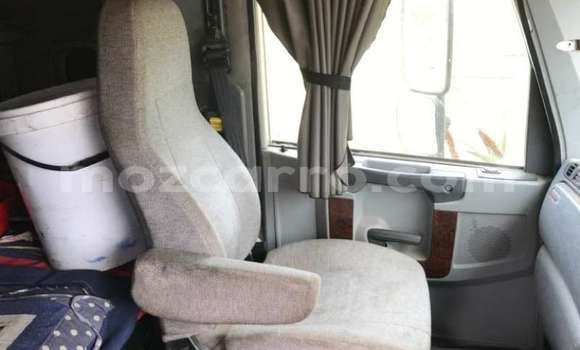 Buy Used Caterpillar 120 White Truck in Maputo in Maputo Buy Used Caterpillar 120 White Truck in Maputo in Maputo