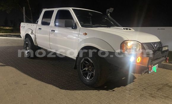 Comprar Usado Nissan Hardbody Branco Carro em Maputo em Maputo Comprar Usado Nissan Hardbody Branco Carro em Maputo em Maputo