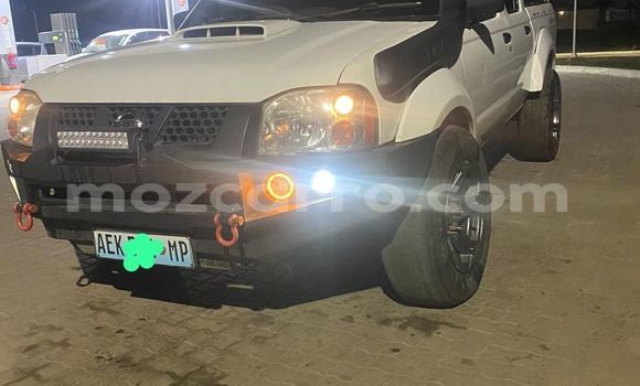 Comprar Usado Nissan Hardbody Branco Carro em Maputo em Maputo Comprar Usado Nissan Hardbody Branco Carro em Maputo em Maputo