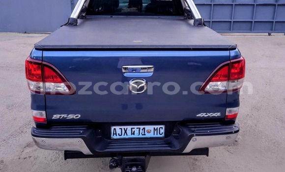 Nunua Ilio tumika Mazda BT-50 Bluu Gari ndani ya Maputo nchini Maputo Nunua Ilio tumika Mazda BT-50 Bluu Gari ndani ya Maputo nchini Maputo